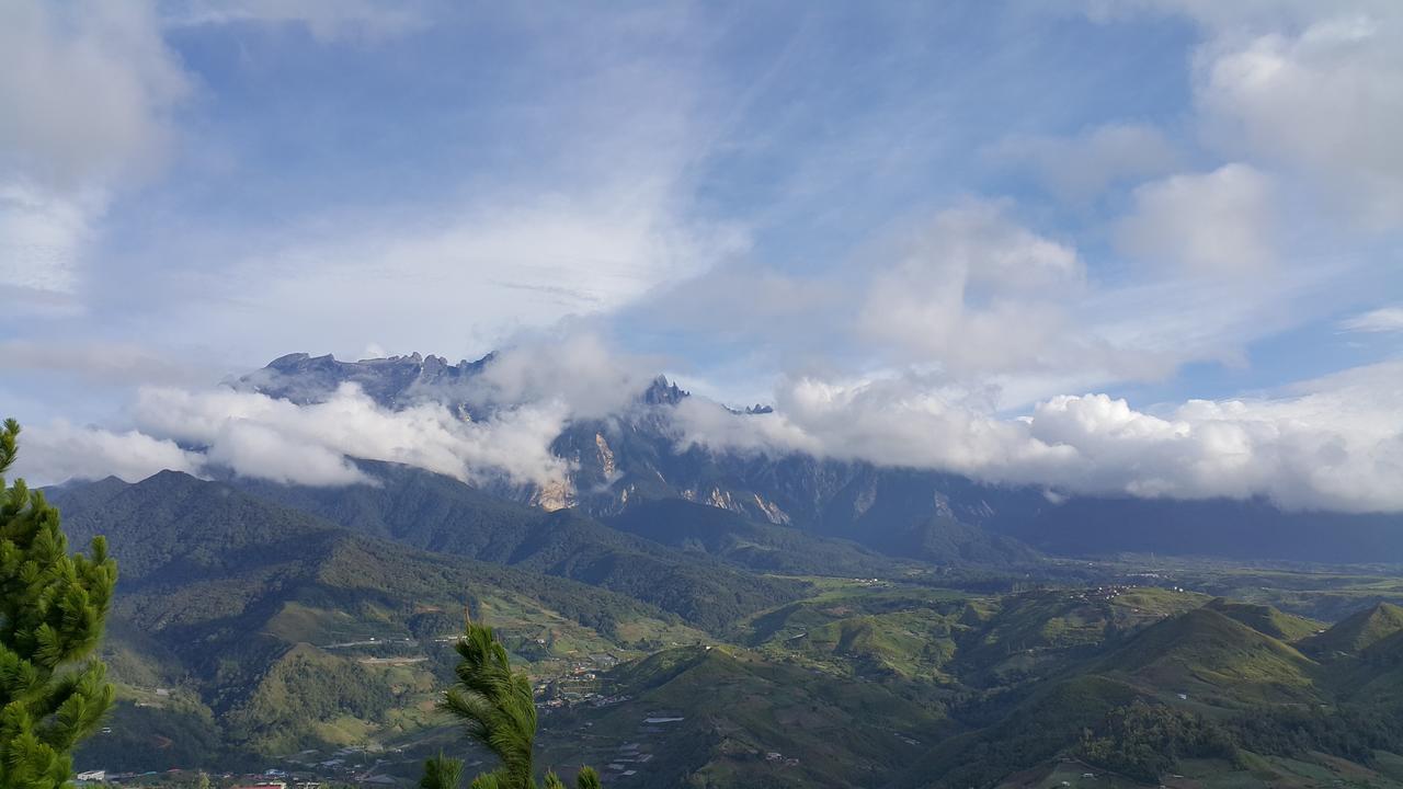 Crystal Hill R Hotel Kundasang Bagian luar foto