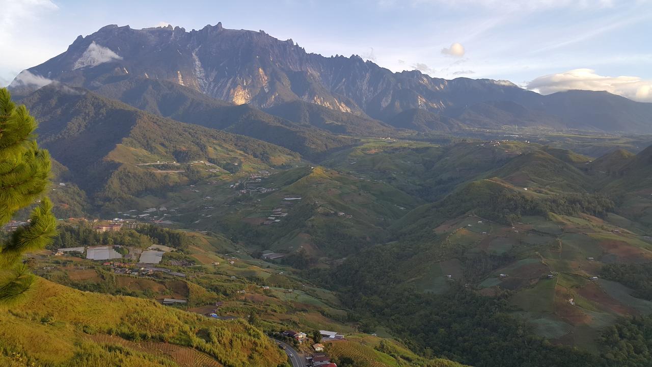 Crystal Hill R Hotel Kundasang Bagian luar foto
